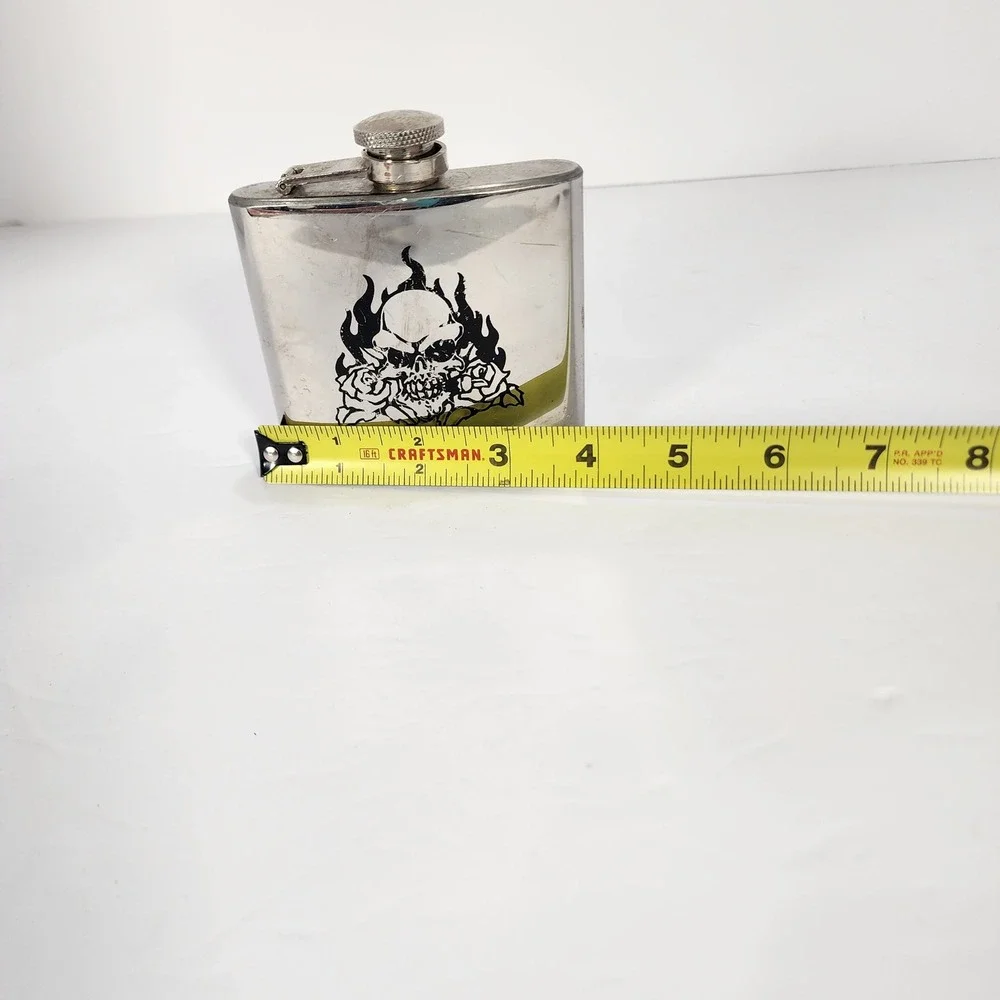 VTG Skull and Roses Stainless Steel Pocket Flask 5oz Silver Gothic Biker Style